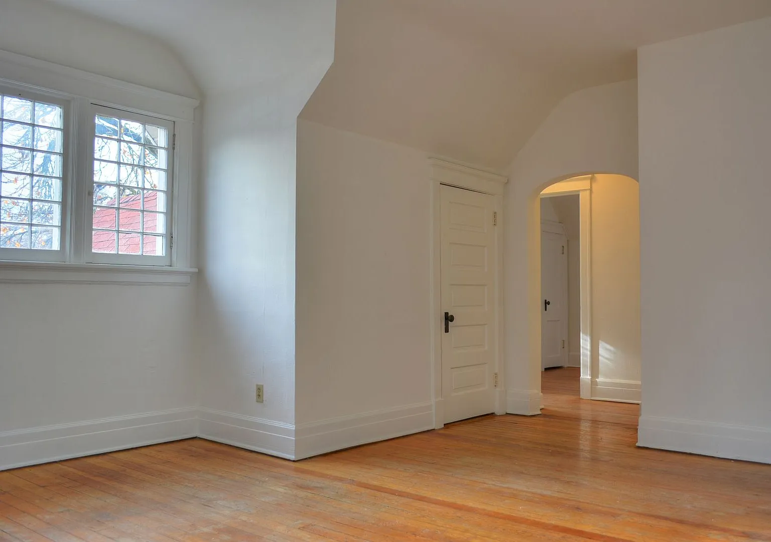 1730 W Riverside Avenue — Photo 4