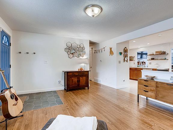 5th image of 6900 E Wyoming Pl