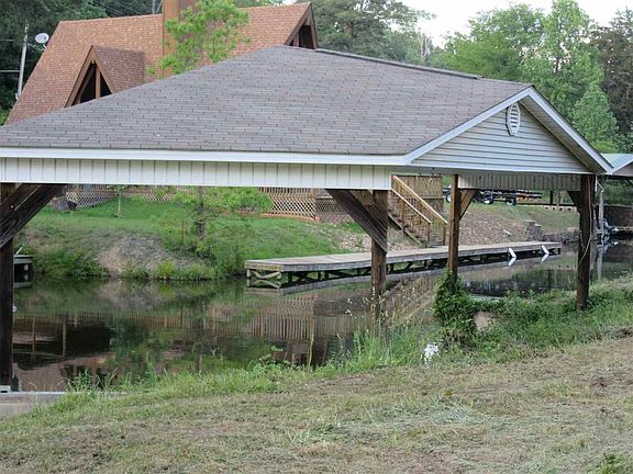 3rd image of 114-116 Grigsby Point