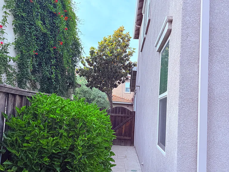 Side Walk
