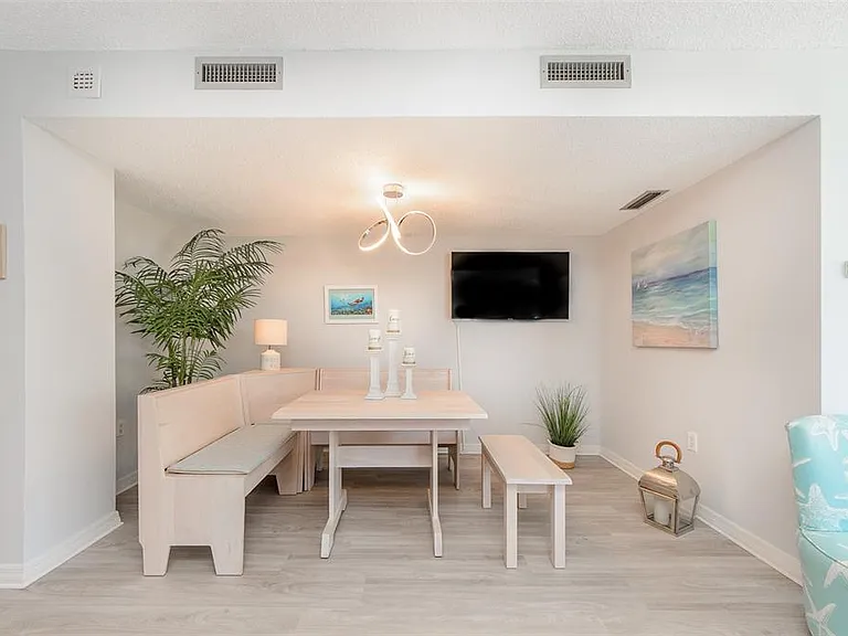 690 Island Way #507 — Photo 9