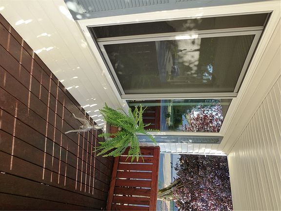 4th image of 5720 Opal Ct SE