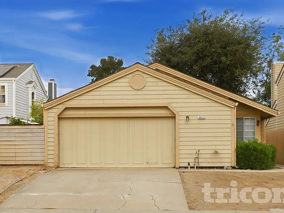 3613 Bellflower Dr