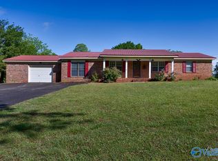 176 Pine St, Decatur, AL 35603