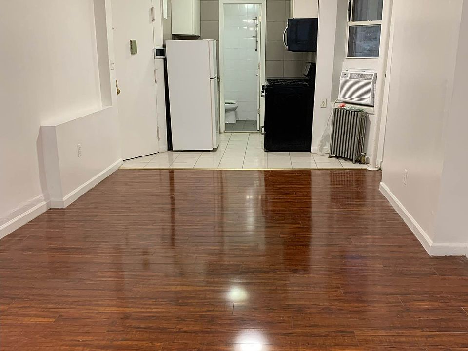 2nd image of 111 Chrystie St APT 5
