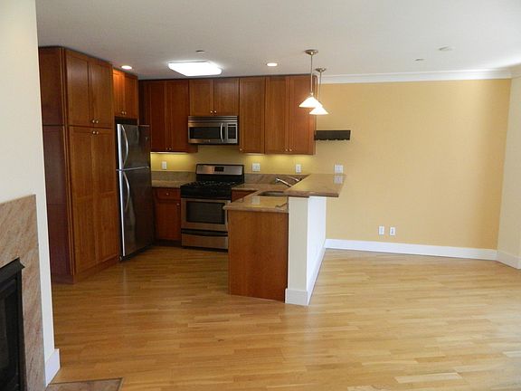 2nd image of 36 Guerrero St