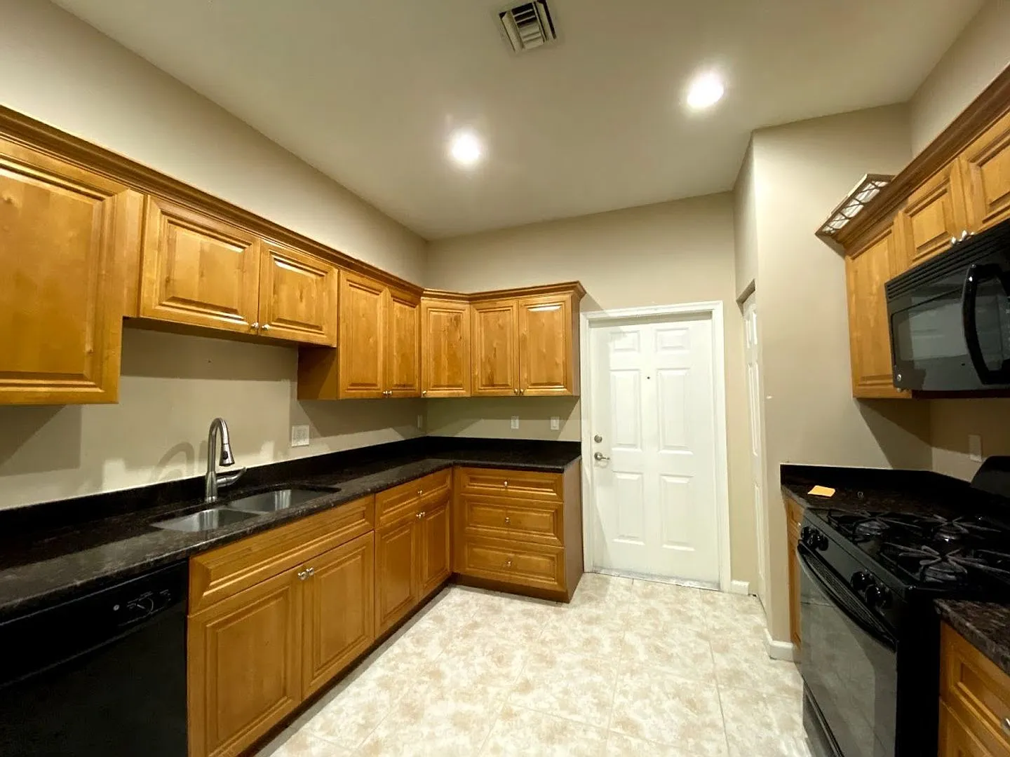 Arion Whispering Palms LLC — Photo 4