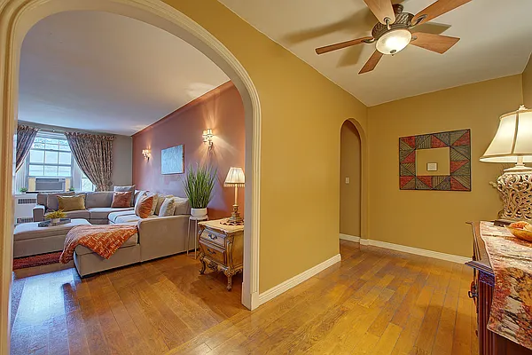 Sold by Landmarc Group | media 55