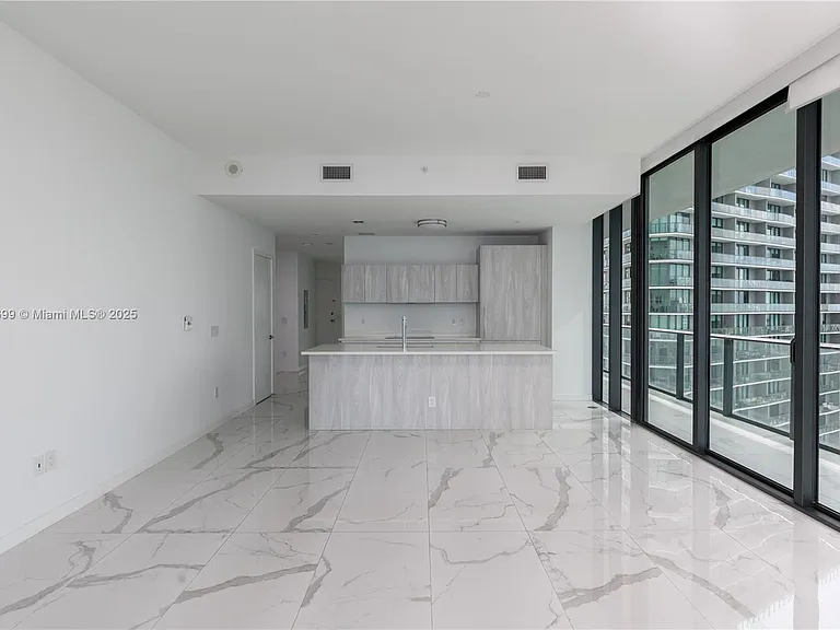 480 NE 31st St #3107 — Photo 2