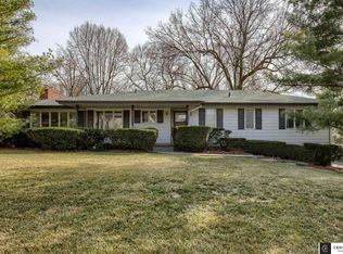 9367 Jones St, Omaha, NE 68114