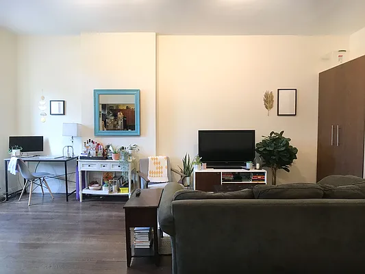 Rented by Corcoran | media 7