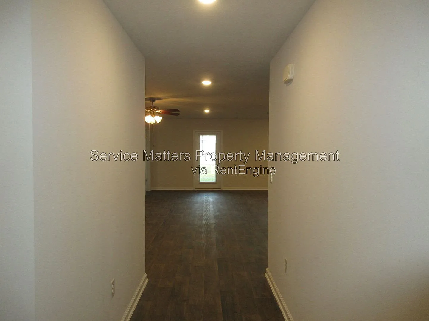 4 bed, 2.0 bath, 2037 sqft, $1,925 — Photo 4