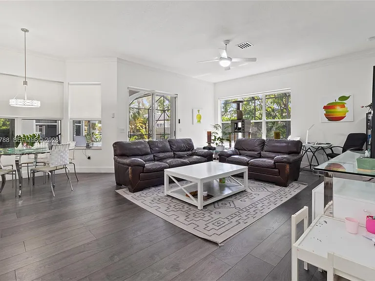1046 SW 159th Way — Photo 8