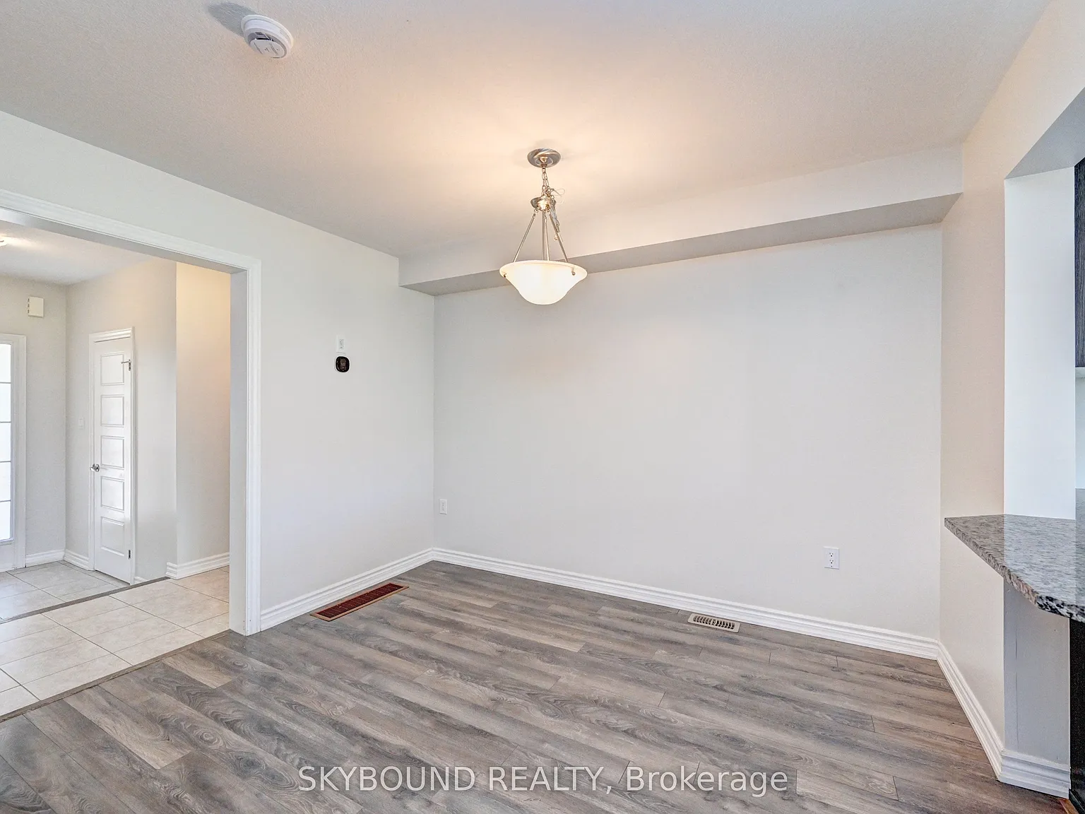 3 bed, $2,600 — Photo 4