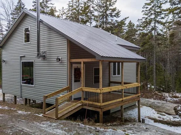 391 Cape Newagen Road, Southport, ME 04576