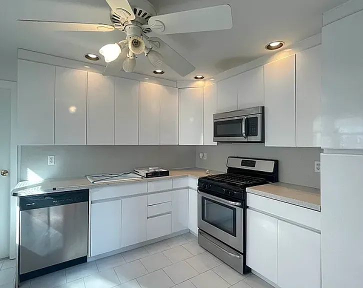 62 Turf Rd #1 — Photo 2