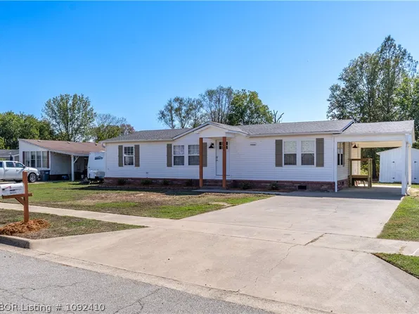 1009 J St, Barling, AR 72923