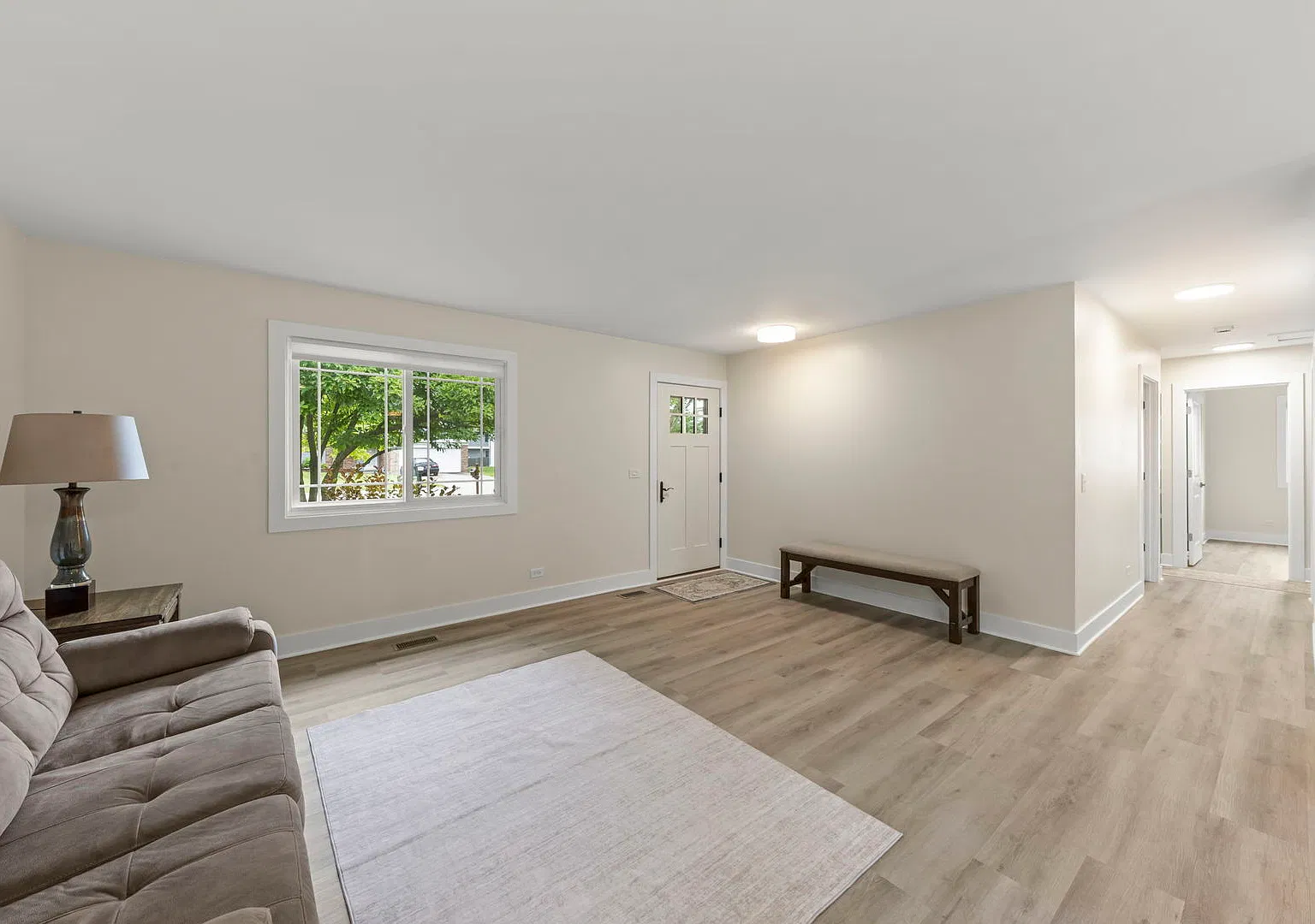 3 bed, 1387 sqft, $2,500 — Photo 3