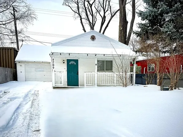 209 Bristol St N, Almont, MI 48003