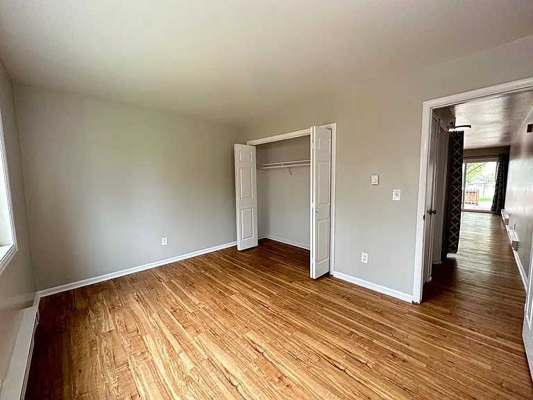 Stone Gate Apartments — Photo 38
