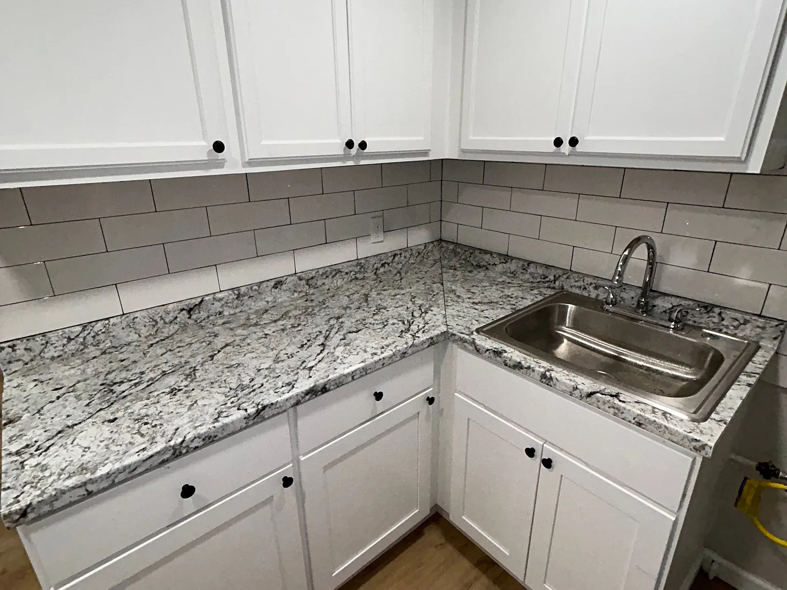 Renovated 2bedroom Apt — Photo 3