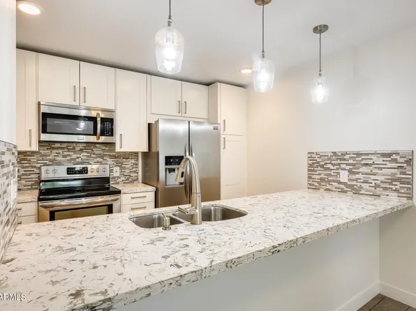 9250 W MORROW Drive, Peoria, AZ 85382