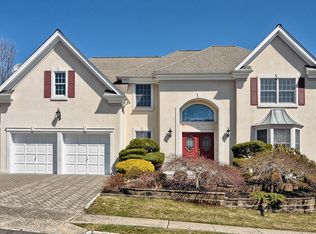 8 Chestnut Hl, Warren, NJ 07059