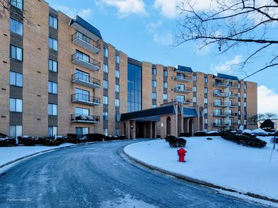 900 W Sunset Dr APT 209, Glenwood, IL, 60425
