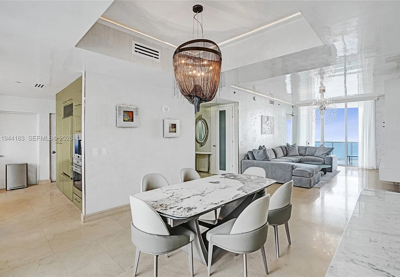 Tdr Tower Ii Condo — Photo 1