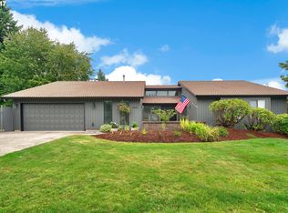 8403 NW 15th Ct, Vancouver, WA 98665