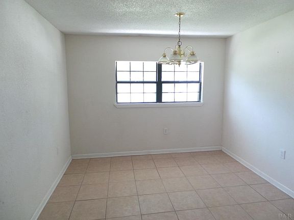 5th image of 7924 Atilla Ave