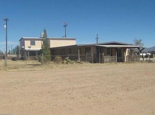 9399 E Ghost Riders Ln, Hereford, AZ 85615