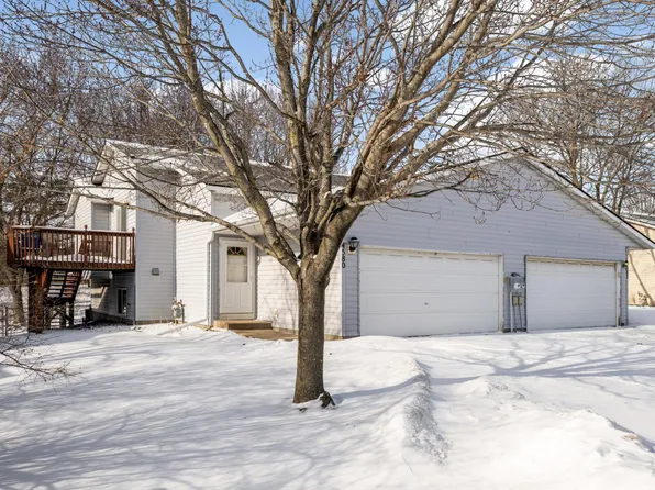 4580 Hayward Rd N, Oakdale, MN 55128