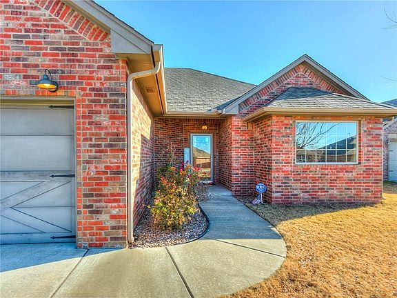 4th image of 19116 Green Springs Dr