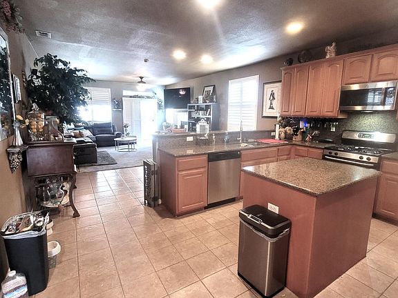 3rd image of 4133 Oak Valley Way