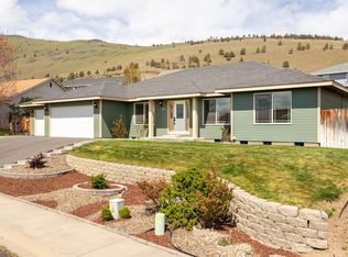 5851 N Hills Dr, Klamath Falls, OR 97603