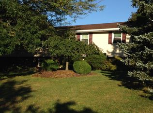 437 Hahn Rd, Nazareth, PA 18064