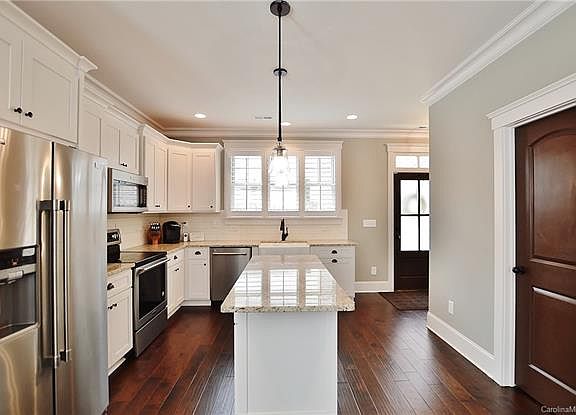 2nd image of 417 Nobles Way