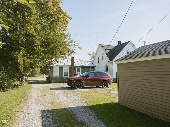 3rd image of 1214 Jackson Ave