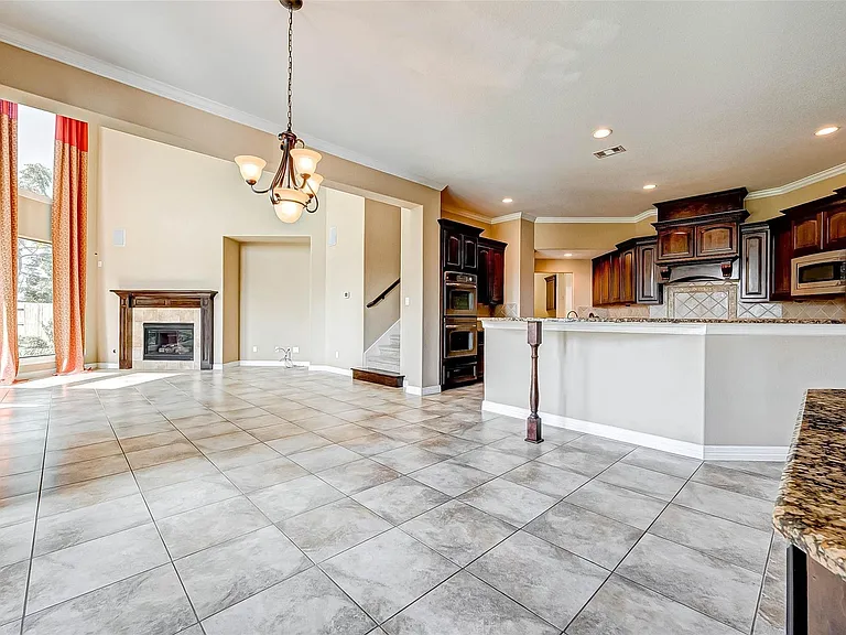 2914 Cotswold Ln — Photo 16