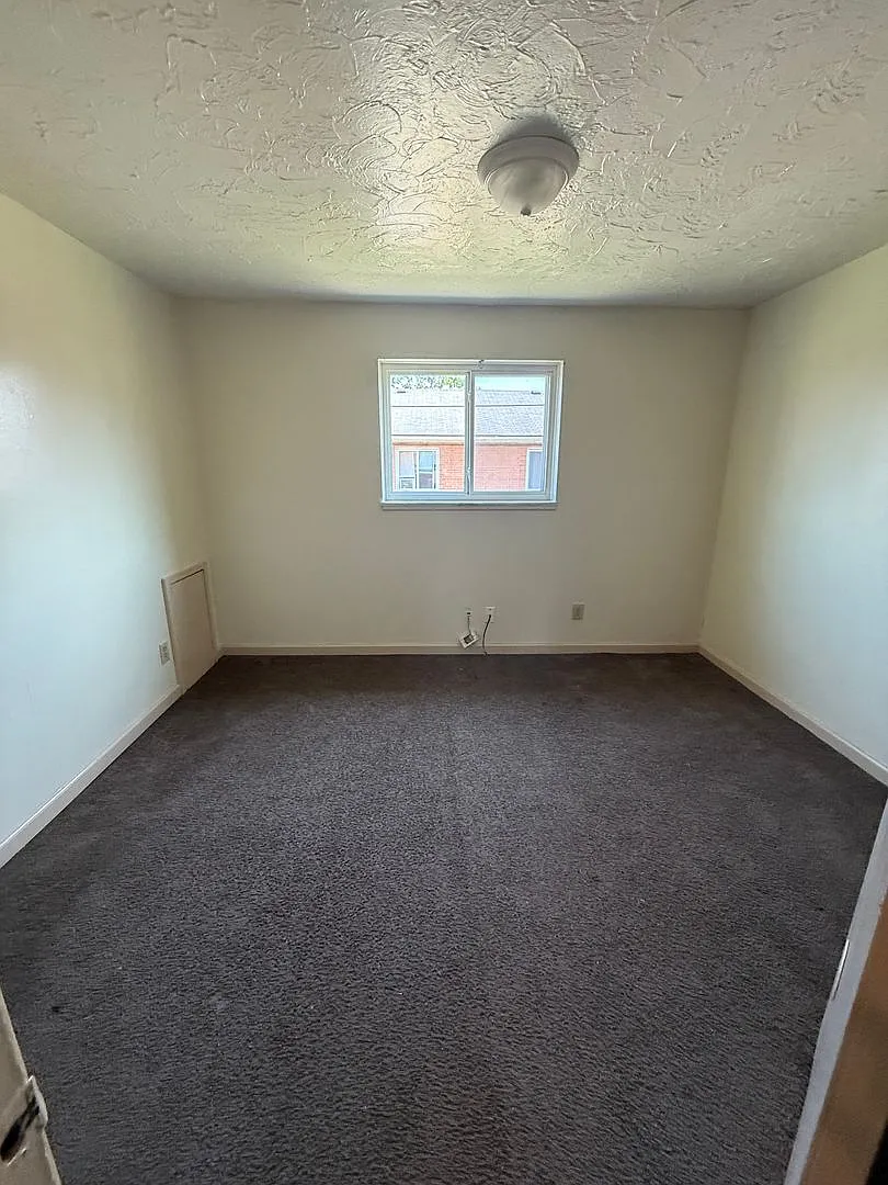Warrensville Heights Townhome — Photo 4