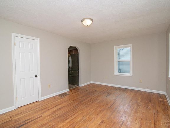 4th image of 2213 Carolina St