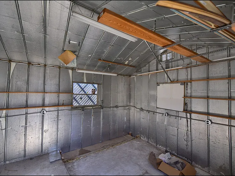 3433 Clearview Ln — Photo 36