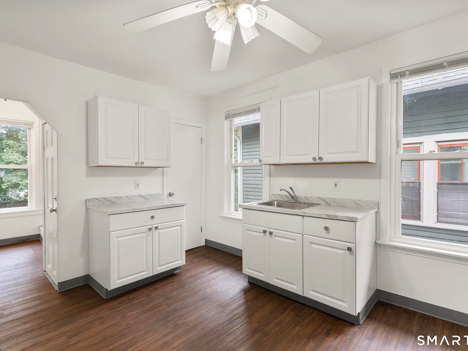 4 bed, 2.0 bath, 2268 sqft, $2,495 — Photo 3