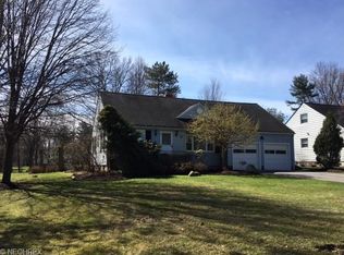 6744 Glenview Rd, Mayfield Village, OH 44143