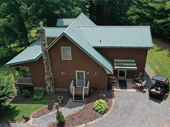 2nd image of 167 Woodcarver Ln