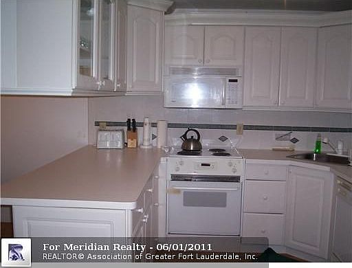 3rd image of 249 Wimbledon Lake Dr