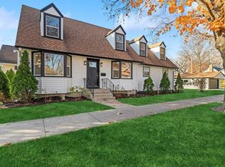 6120 Crain St, Morton Grove, IL 60053