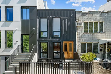 215 14th Street, #TWNHSE