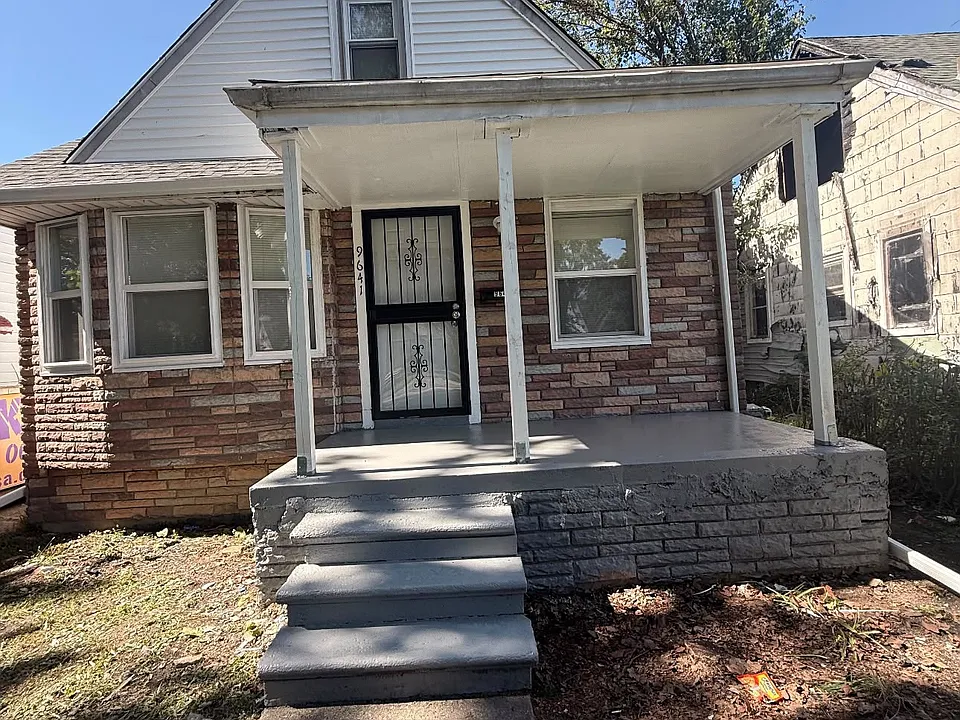 9641 Evergreen Ave